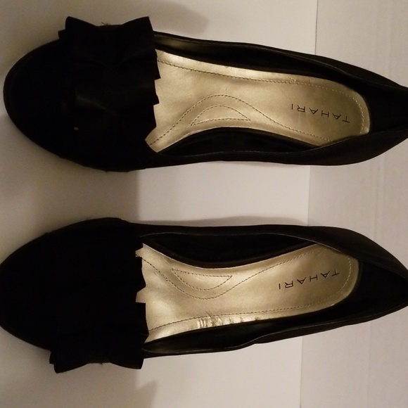 TAHARI hills shoes - Picture 2 of 5